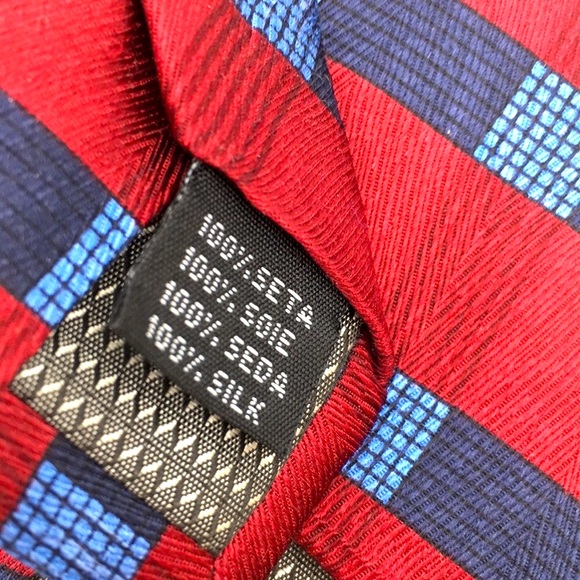 Croft & Barrows 💯% Silk Red & Blue Tie - Picture 3 of 5